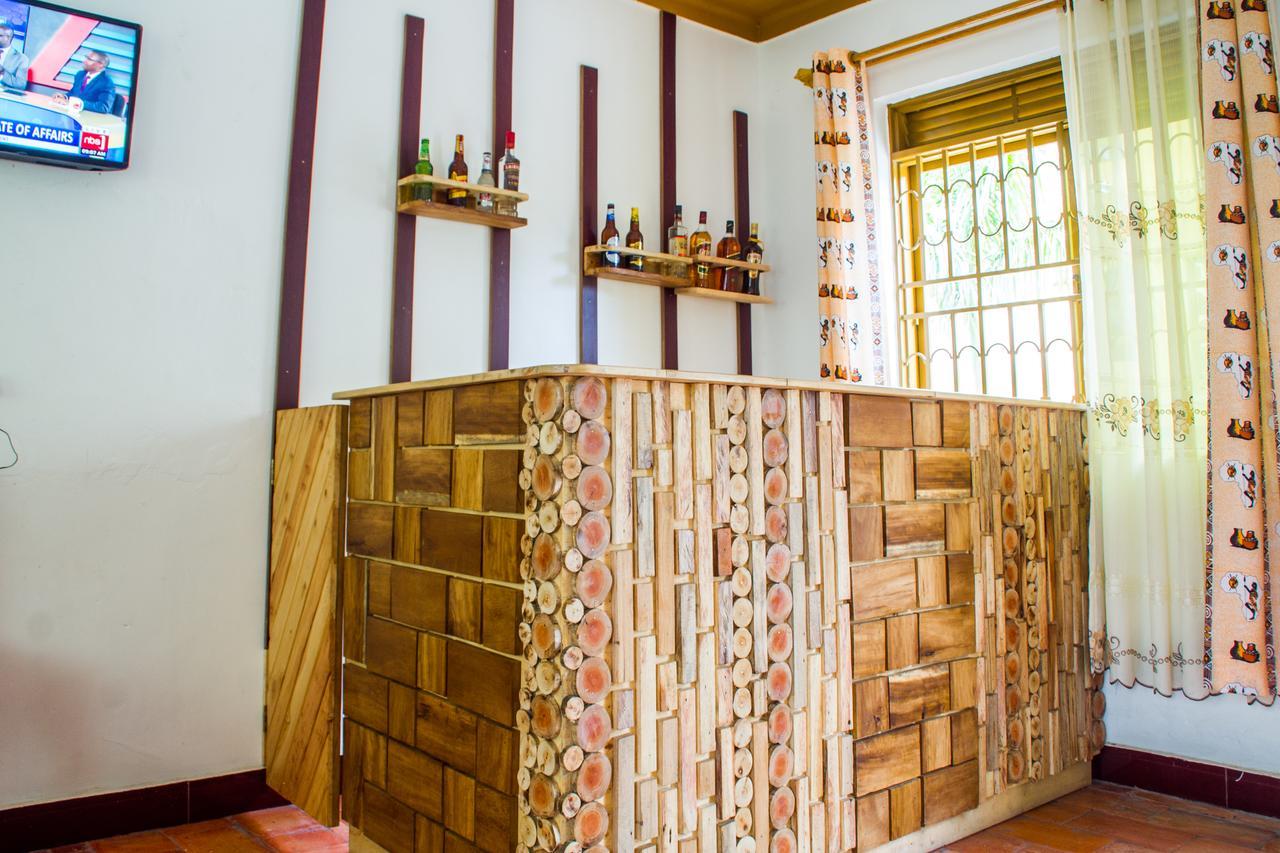 Queen Elizabeth Pvt Lodge Kichwamba Extérieur photo