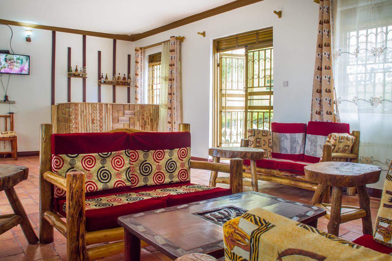 Queen Elizabeth Pvt Lodge Kichwamba Extérieur photo