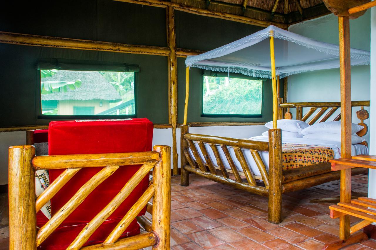Queen Elizabeth Pvt Lodge Kichwamba Extérieur photo