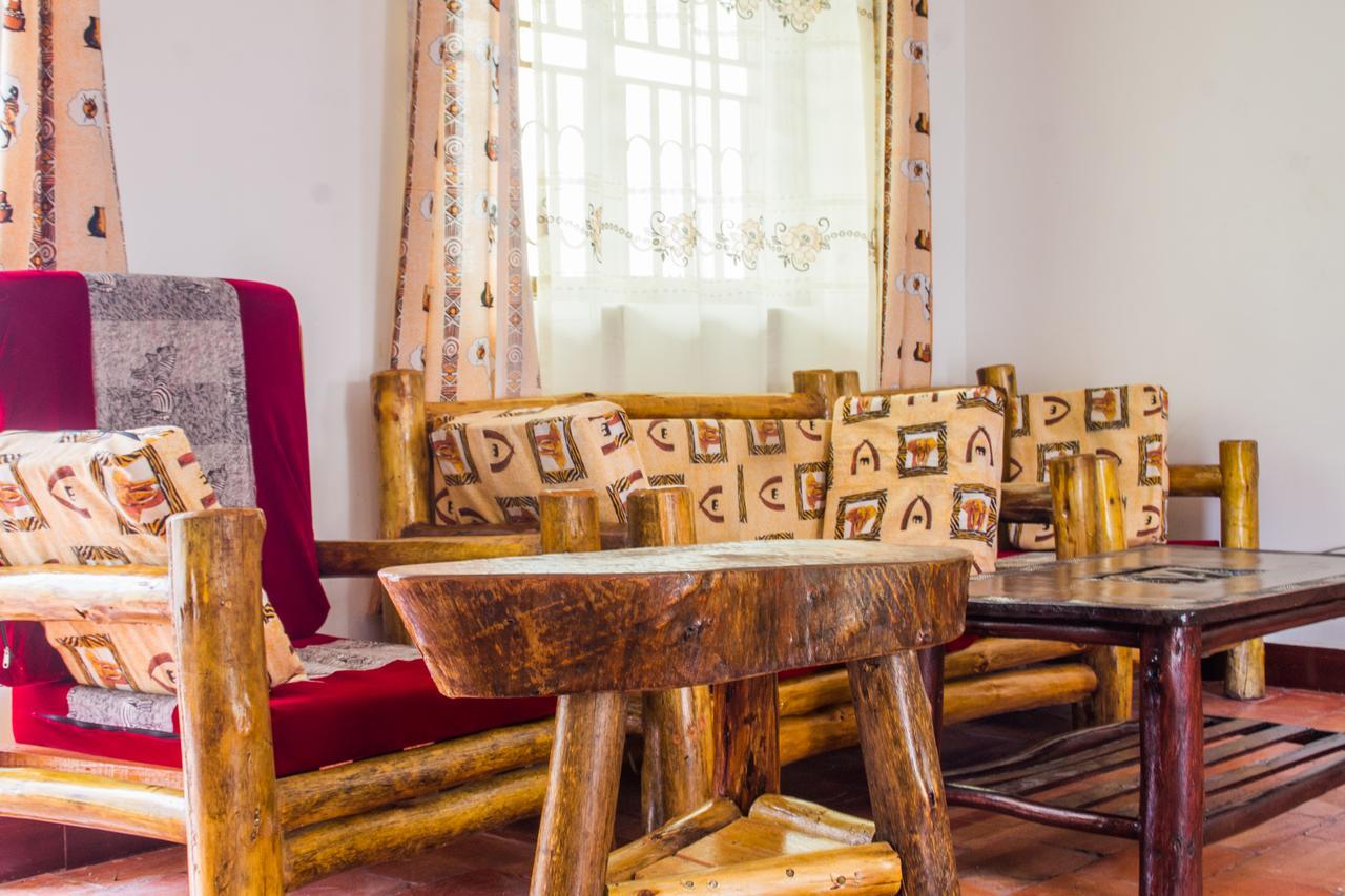 Queen Elizabeth Pvt Lodge Kichwamba Extérieur photo