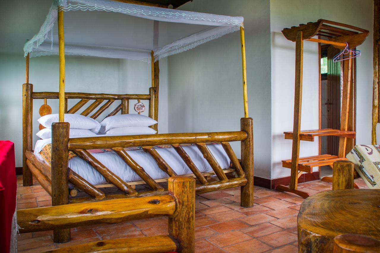 Queen Elizabeth Pvt Lodge Kichwamba Extérieur photo