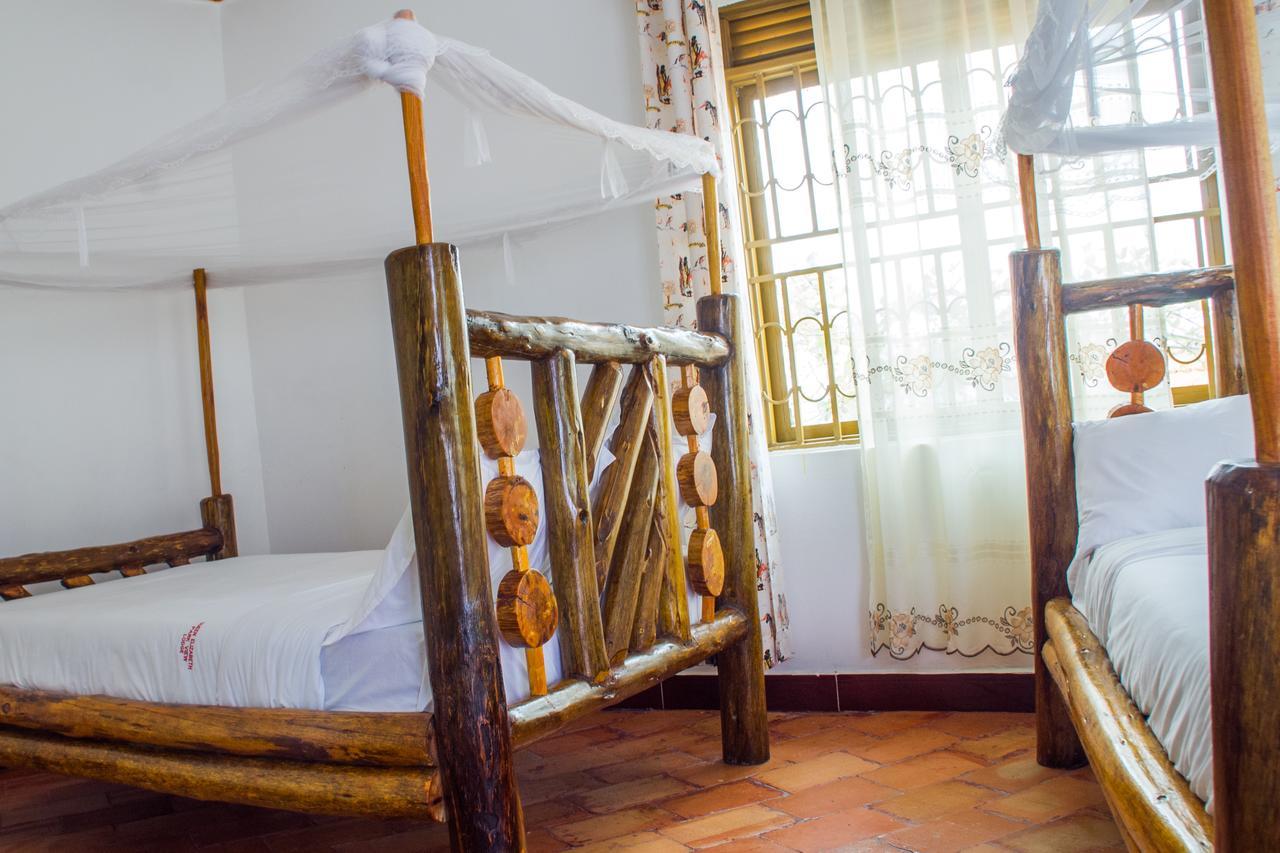 Queen Elizabeth Pvt Lodge Kichwamba Extérieur photo