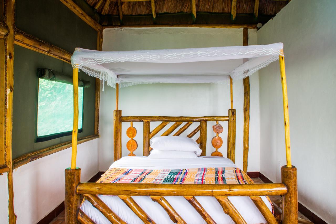 Queen Elizabeth Pvt Lodge Kichwamba Extérieur photo